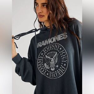 Daydreamer ramones crest hoodie